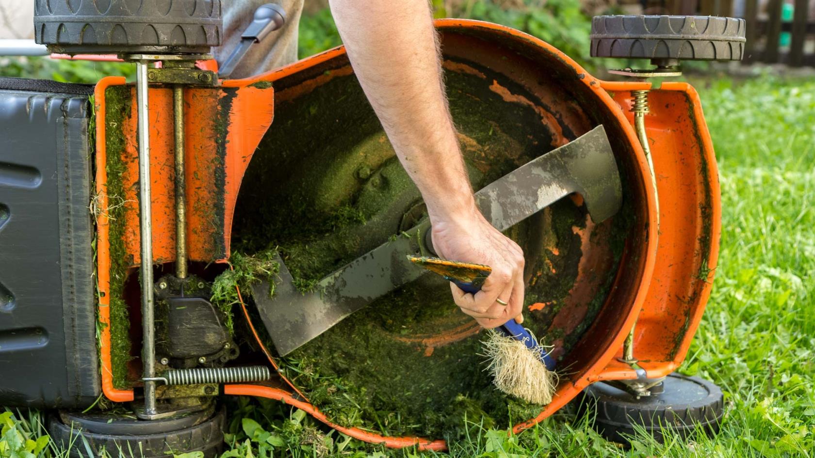9 maneiras de tirar o máximo proveito do seu cortador de grama