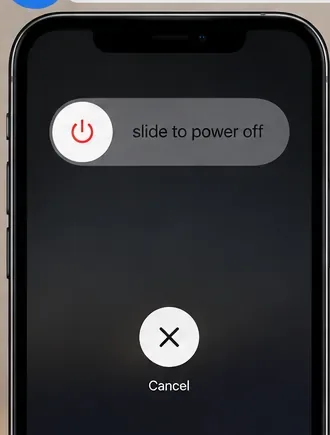 電源オフにスライドするコントロールを表示するiPhone電源オフ画面